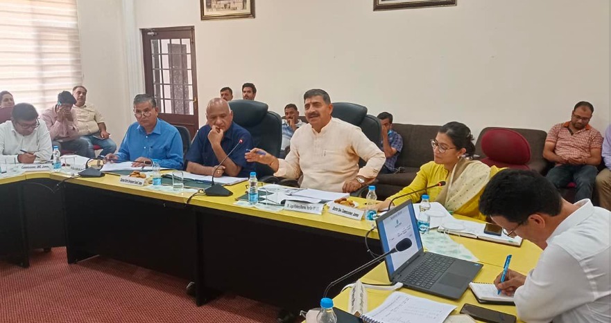 'Jugal Kishore Sharma, presiding over the DISHA meeting, instructed the top officers of various departments to work with service and dedication.'